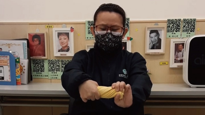 健腦遊戲：日常生活技巧篇 – 扭毛巾